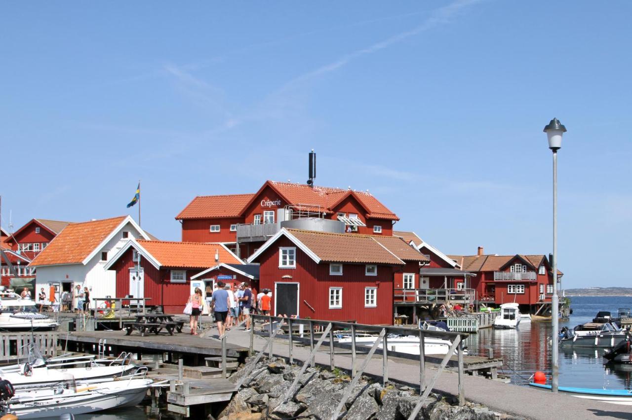 Seglarhotellet - Vandrarhem Pa Kaeringoen Karingon Exterior foto